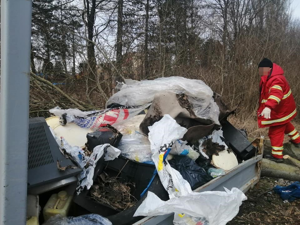 Hrubieszów: Uporządkowano nielegalne wysypisko śmieci - ZDJĘCIA