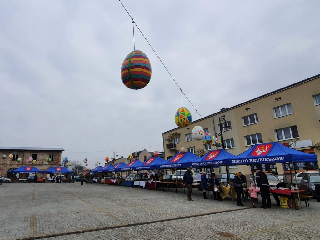 Hrubieszów: Wielkanocny Kiermasz Pisanek i Palm - ZDJĘCIA, WIDEO
