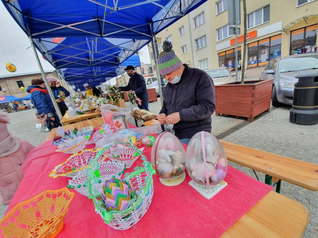 Hrubieszów: Wielkanocny Kiermasz Pisanek i Palm - ZDJĘCIA, WIDEO