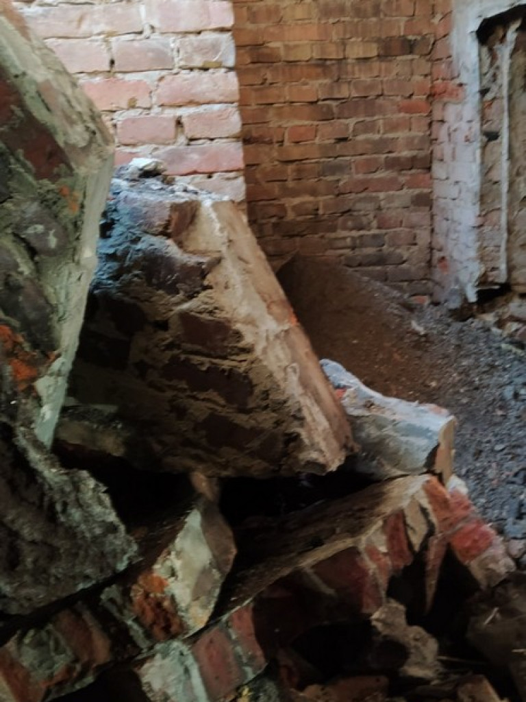 Hrubieszów: Tajemnicze piwnice na terenie remontowanego Syndykatu Rolniczego - ZDJĘCIA