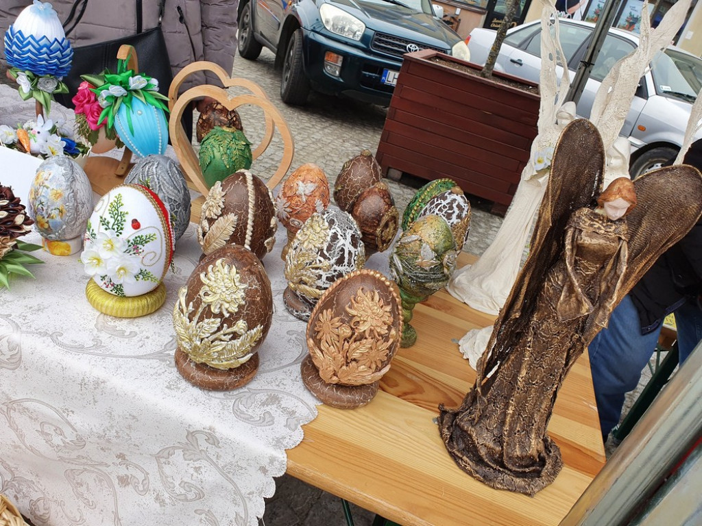 Hrubieszów: Wielkanocny Kiermasz Pisanek i Palm - ZDJĘCIA, WIDEO
