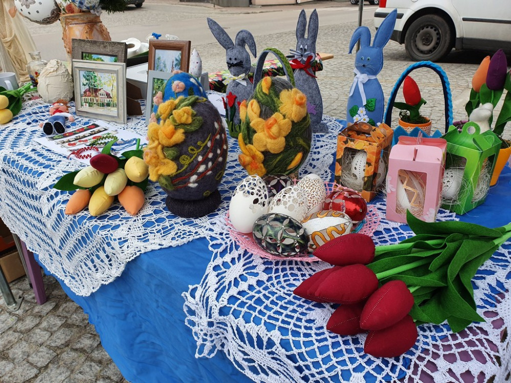 Hrubieszów: Wielkanocny Kiermasz Pisanek i Palm - ZDJĘCIA, WIDEO