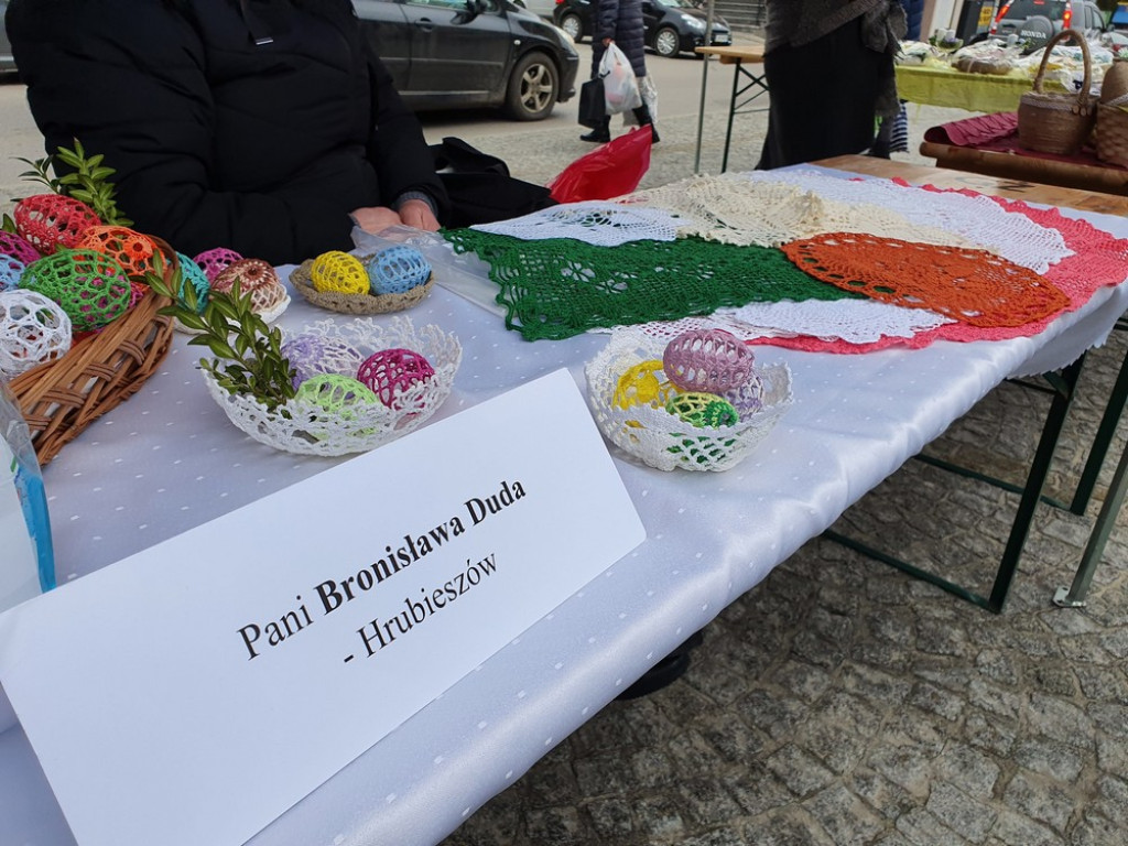 Hrubieszów: Wielkanocny Kiermasz Pisanek i Palm - ZDJĘCIA, WIDEO