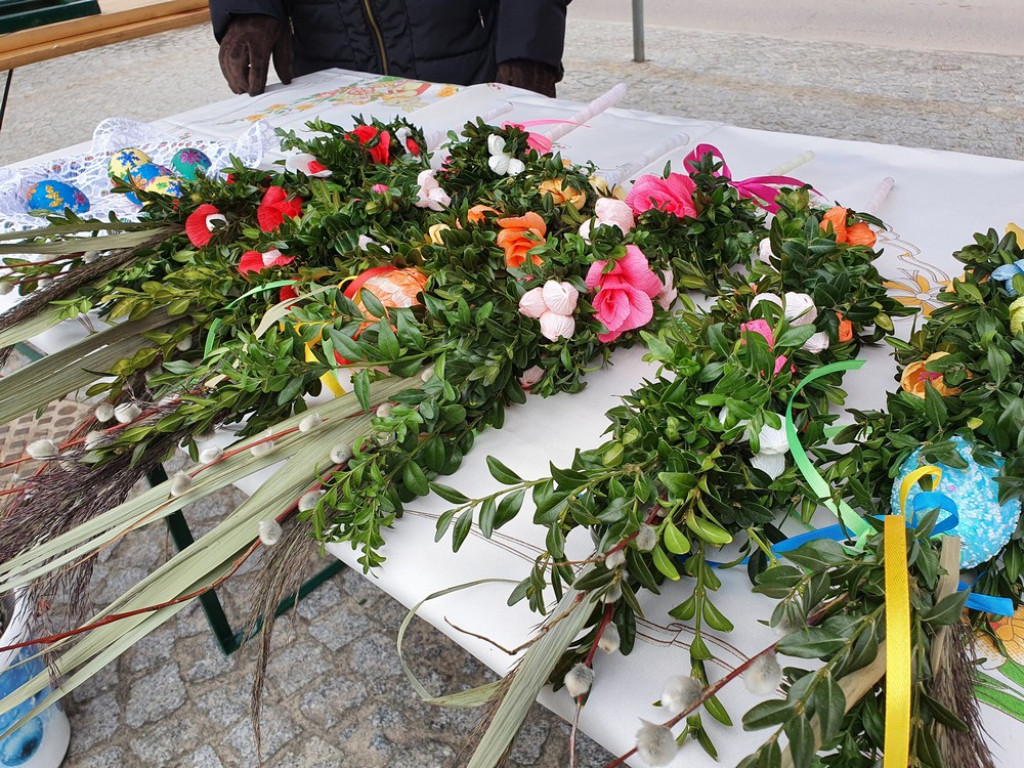 Hrubieszów: Wielkanocny Kiermasz Pisanek i Palm - ZDJĘCIA, WIDEO