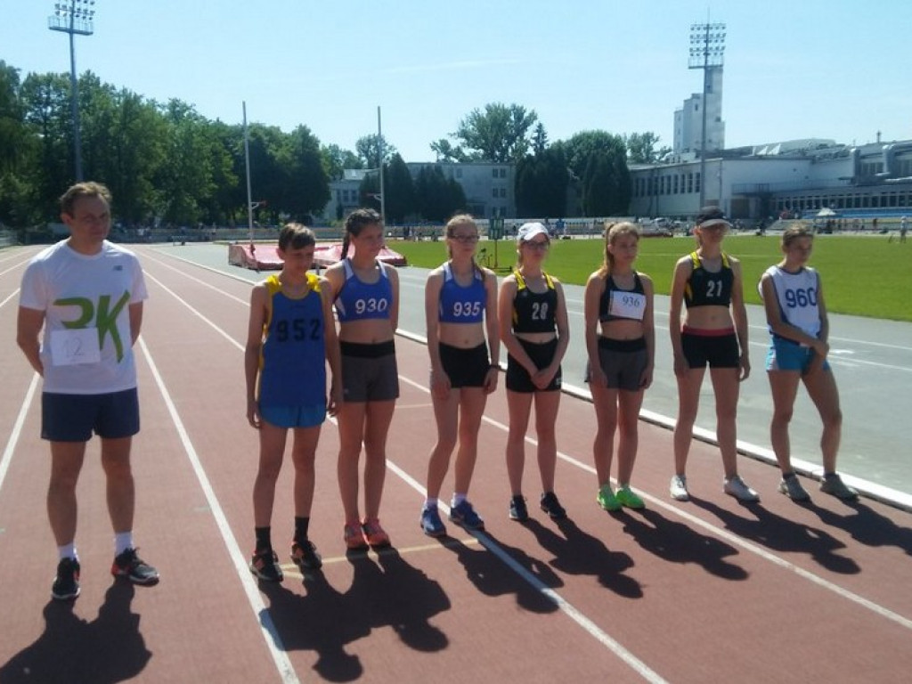 Rozmowa z Karoliną Tarnowską brązową medalistką Halowych Mistrzostwa Polski Juniorek w chodzie sportowym - ZDJĘCIA