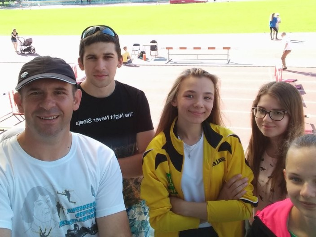Rozmowa z Karoliną Tarnowską brązową medalistką Halowych Mistrzostwa Polski Juniorek w chodzie sportowym - ZDJĘCIA