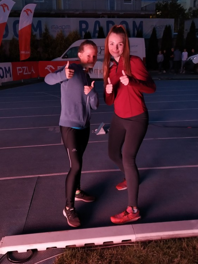 Rozmowa z Karoliną Tarnowską brązową medalistką Halowych Mistrzostwa Polski Juniorek w chodzie sportowym - ZDJĘCIA