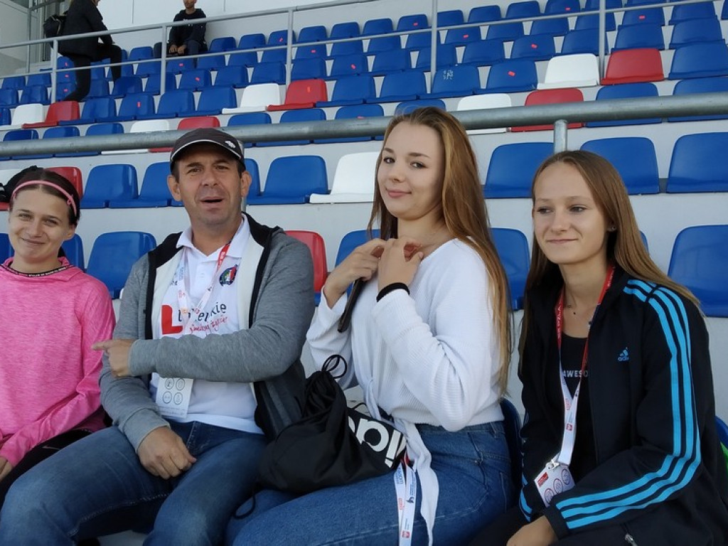 Rozmowa z Karoliną Tarnowską brązową medalistką Halowych Mistrzostwa Polski Juniorek w chodzie sportowym - ZDJĘCIA