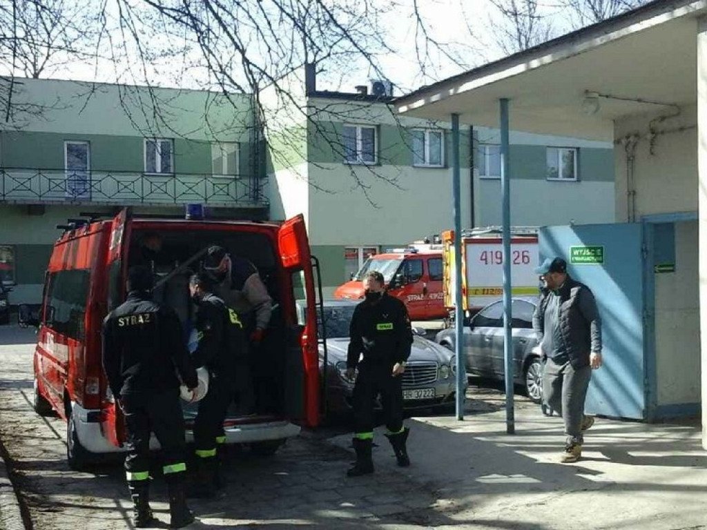 Strażacy transportowali tlen do hrubieszowskiego szpitala - ZDJĘCIA