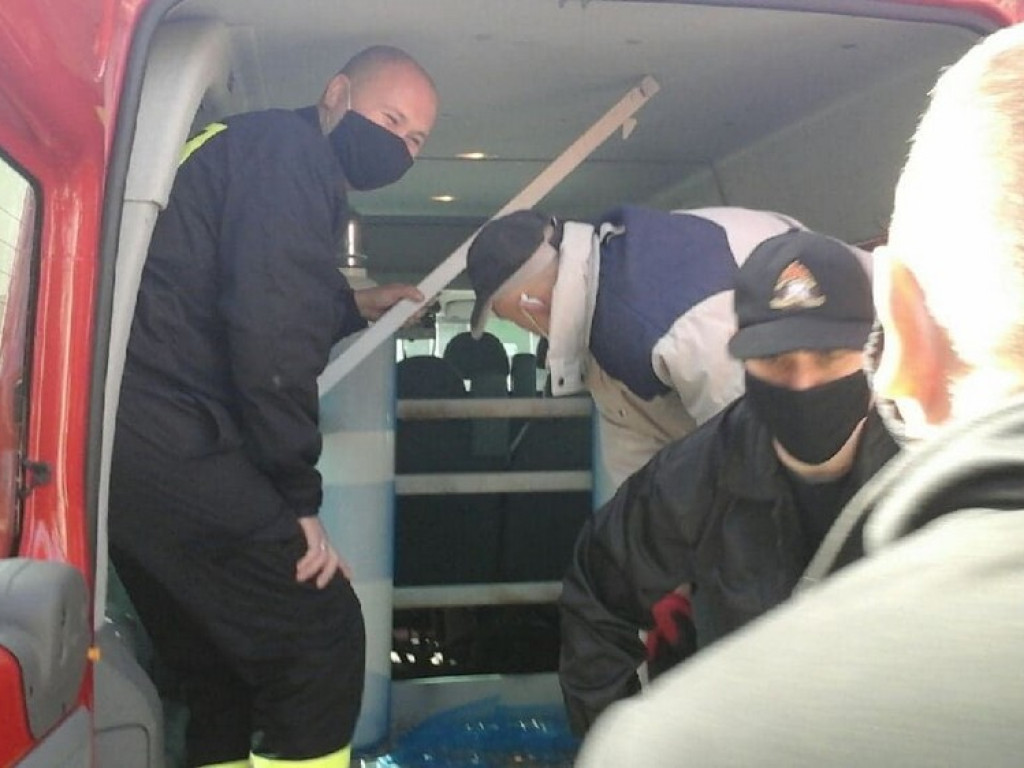 Strażacy transportowali tlen do hrubieszowskiego szpitala - ZDJĘCIA