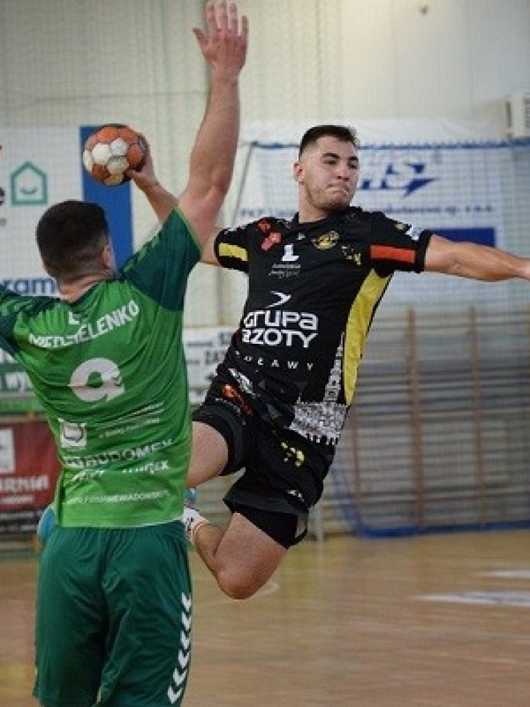 I Liga piłki ręcznej: AZS UJK Kielce - MKS Padwa Zamość 26:31