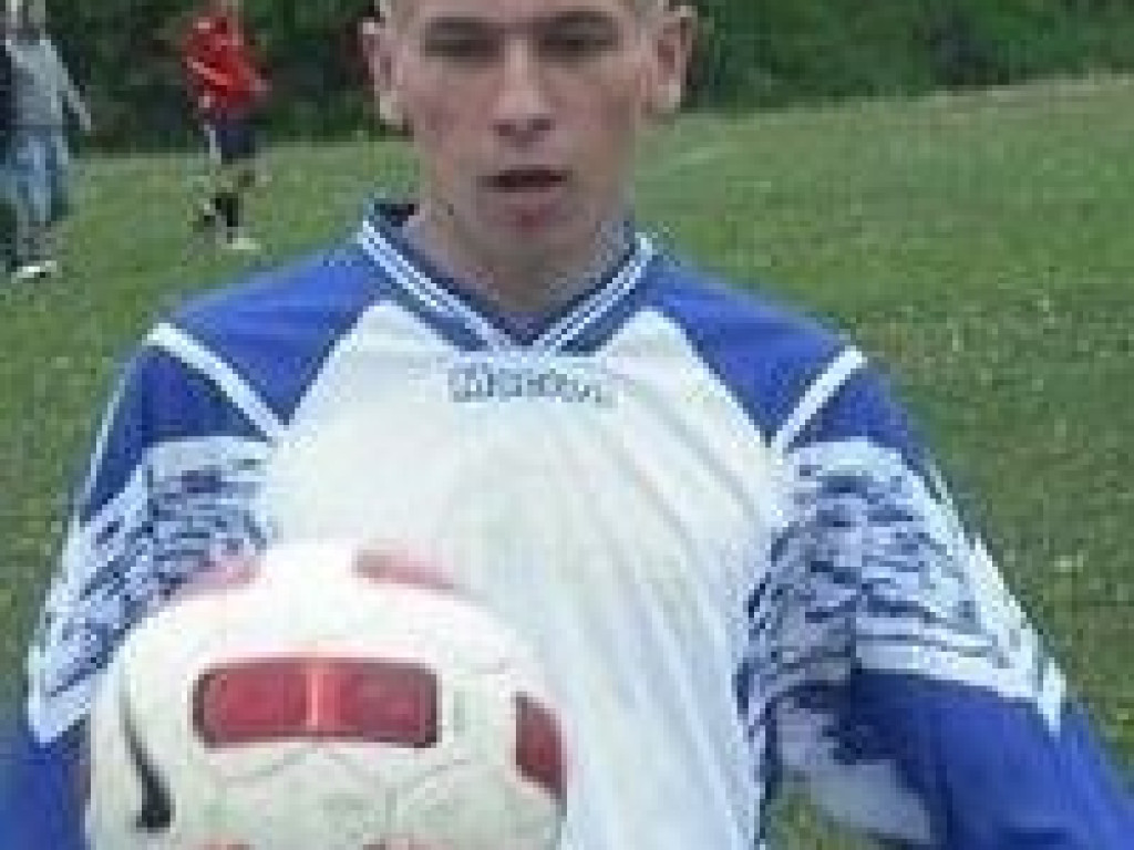 Mikołaj Raczyński przez sport ruszył z Nieledwi na podbój futbolowego świata! - ZDJĘCIA
