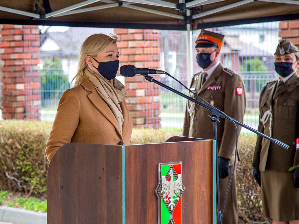 Hrubieszów w hołdzie ofiarom Katynia - ZDJĘCIA