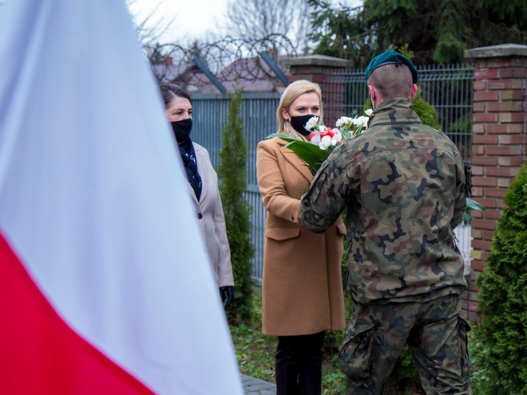 Hrubieszów w hołdzie ofiarom Katynia - ZDJĘCIA