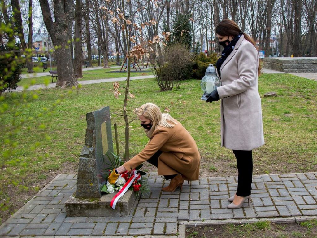 Hrubieszów w hołdzie ofiarom Katynia - ZDJĘCIA
