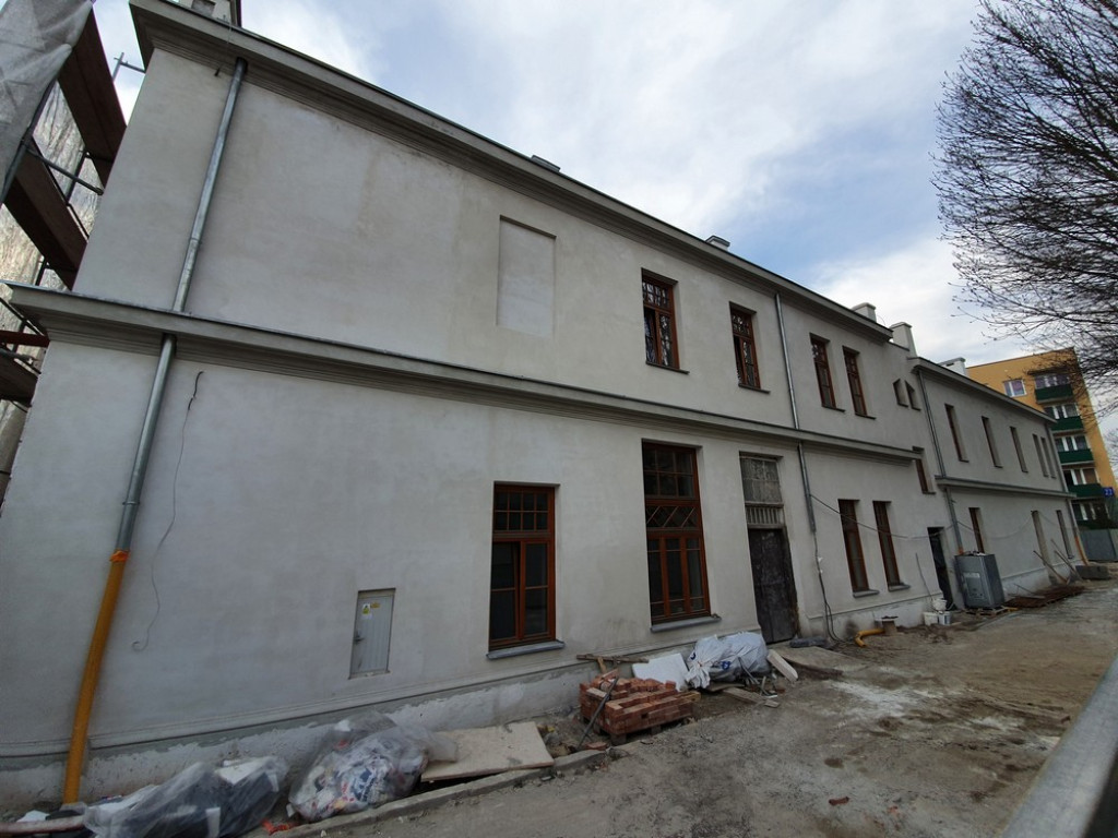 Hrubieszów: Trwa remont Syndykatu Rolniczego - ZDJĘCIA