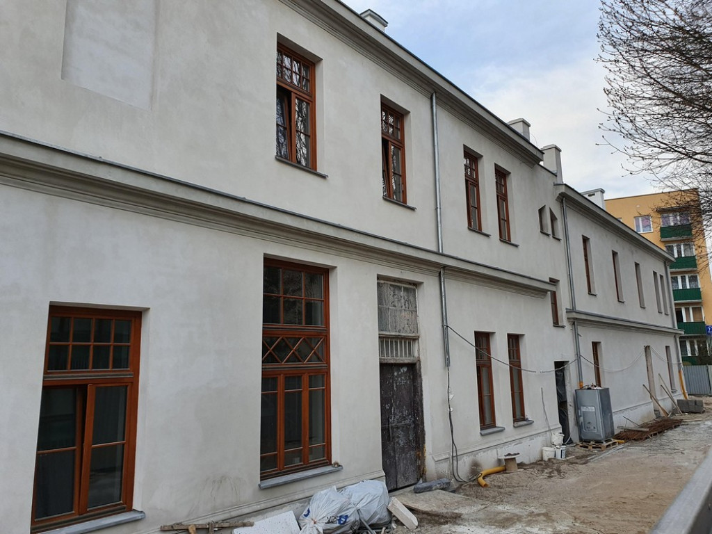 Hrubieszów: Trwa remont Syndykatu Rolniczego - ZDJĘCIA