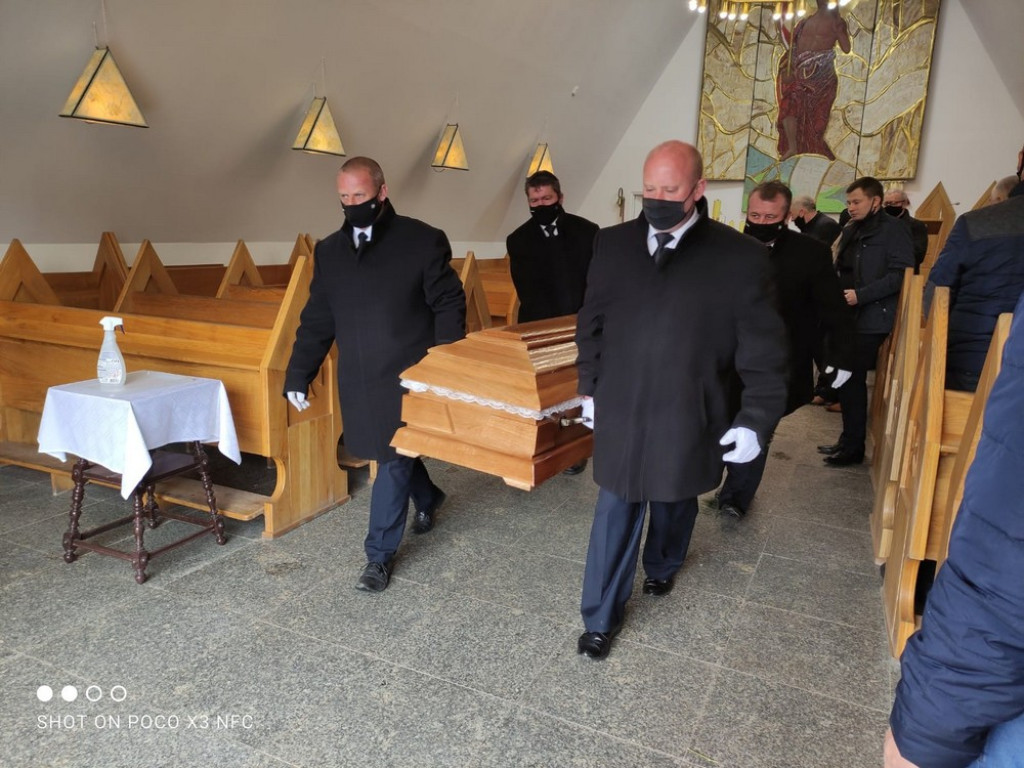 Stanisław Janiec pośmiertnie odznaczony Krzyżem Kawalerskim Orderu Odrodzenia Polski. Fotoreportaż z uroczystości pogrzebowych