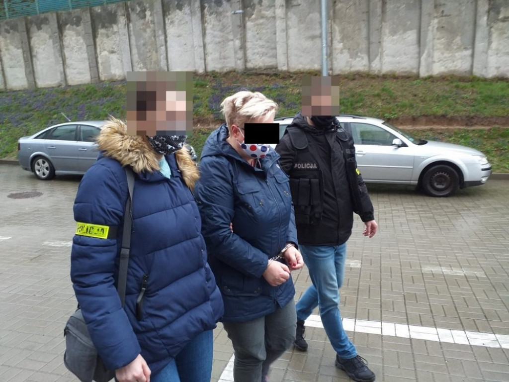 Narkotykowe laboratorium na terenie hodowli psów - WIDEO, ZDJĘCIA
