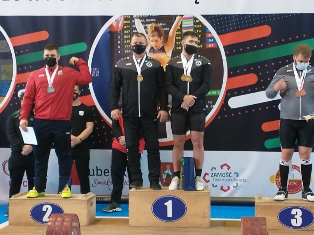 Trzy kolory medali dla Unii Hrubieszów na Mistrzostwach Polski Juniorów w podnoszeniu ciężarów - ZDJĘCIA