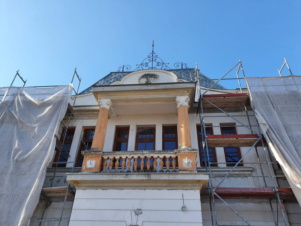 Hrubieszów: Remont budynku Syndykatu Rolniczego c.d. - ZDJĘCIA