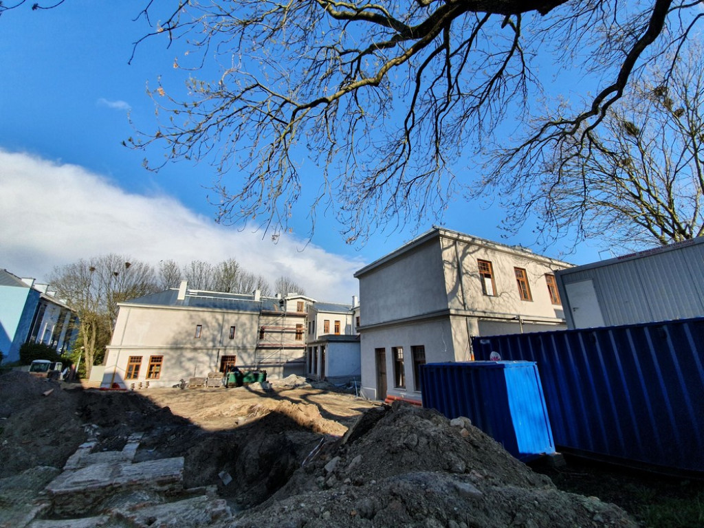 Hrubieszów: Remont budynku Syndykatu Rolniczego c.d. - ZDJĘCIA