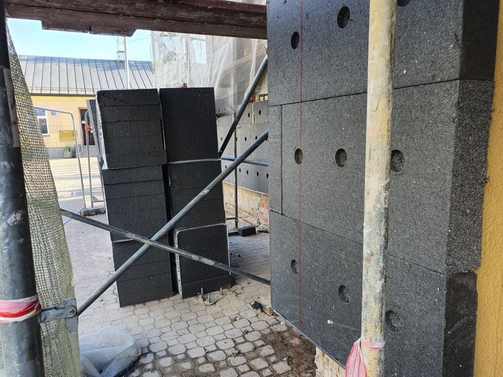 Hrubieszów: Trwa Remont budynku Urzędu Miasta i Starostwa Powiatowego - ZDJĘCIA
