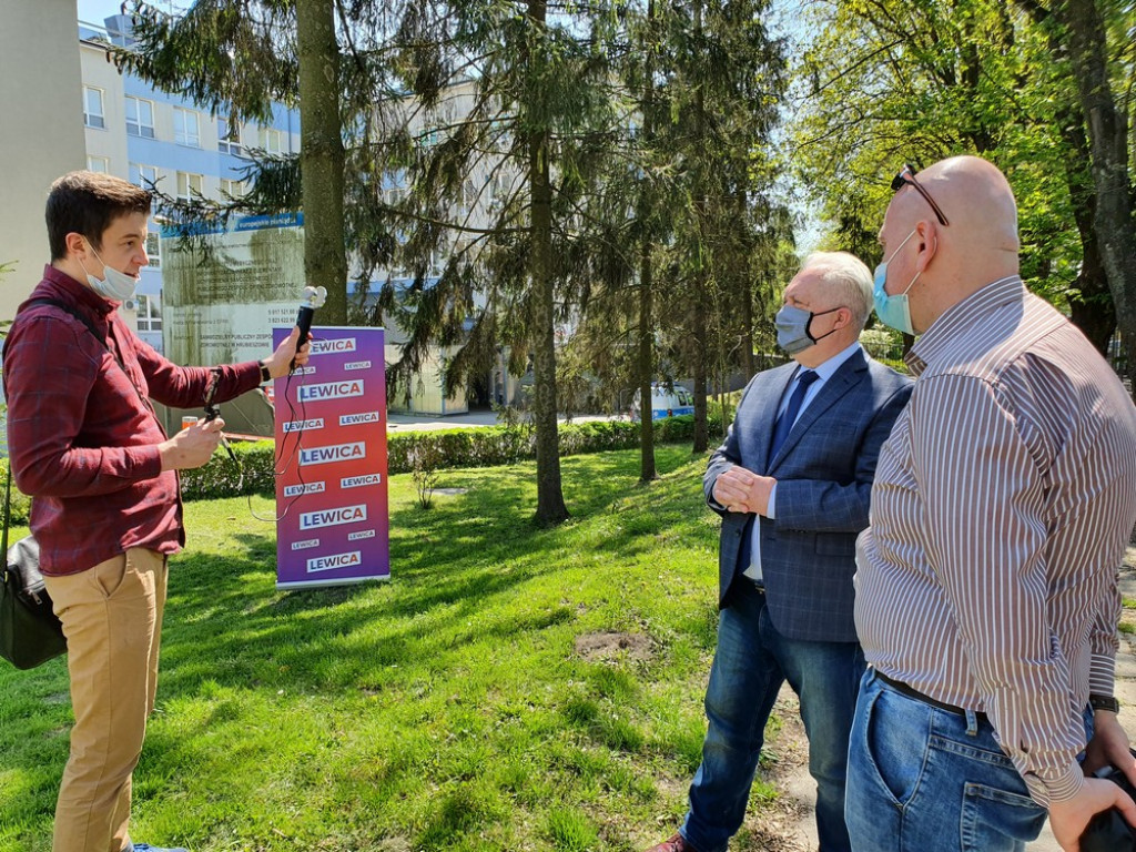 Briefing Lewicy przy hrubieszowskim szpitalu - ZDJĘCIA, WIDEO