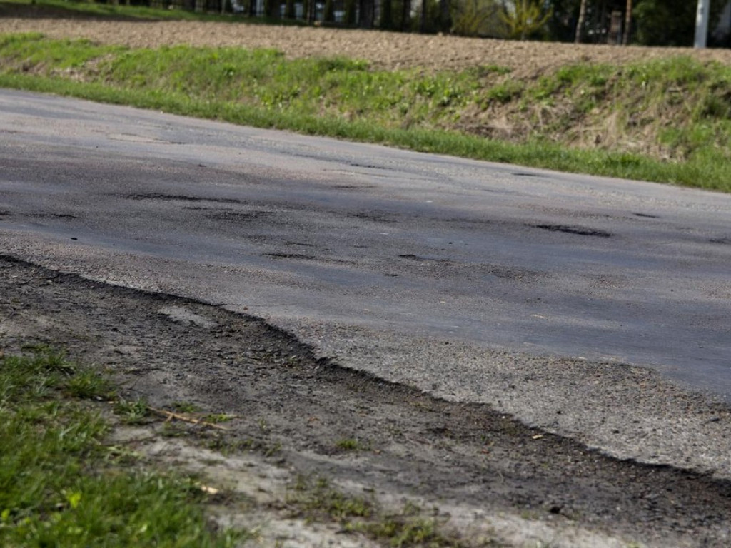Odpowiedź wojewody na pismo radnych z Trzeszczan w sprawie drogi Hrubieszów - Skierbieszów - ZDJĘCIA