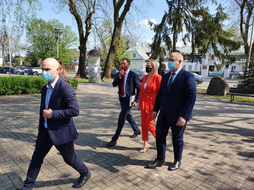 Premier Jacek Sasin z wizytą w Hrubieszowie - ZDJĘCIA, WIDEO