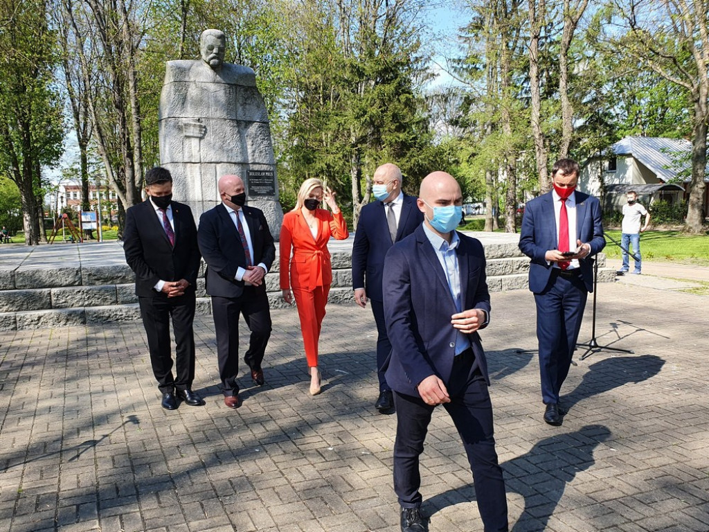 Premier Jacek Sasin z wizytą w Hrubieszowie - ZDJĘCIA, WIDEO