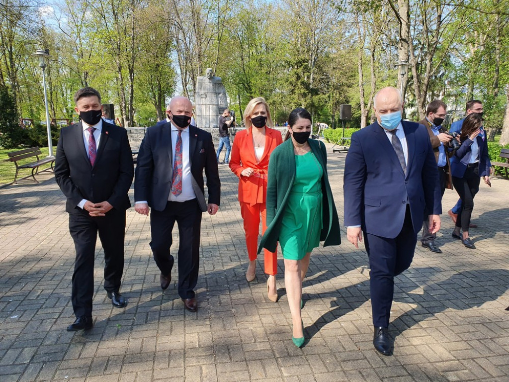 Premier Jacek Sasin z wizytą w Hrubieszowie - ZDJĘCIA, WIDEO