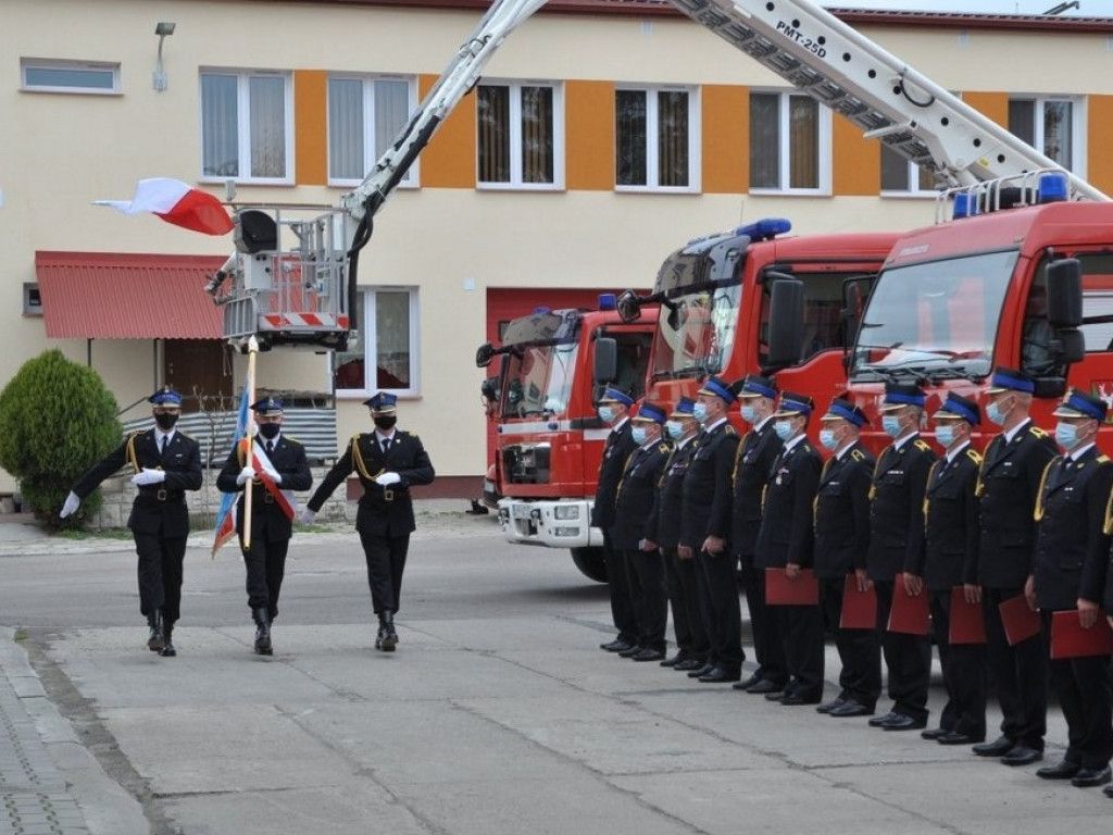 Hrubieszowskie obchody Dnia Strażaka. Awanse i odznaczenia - ZDJĘCIA