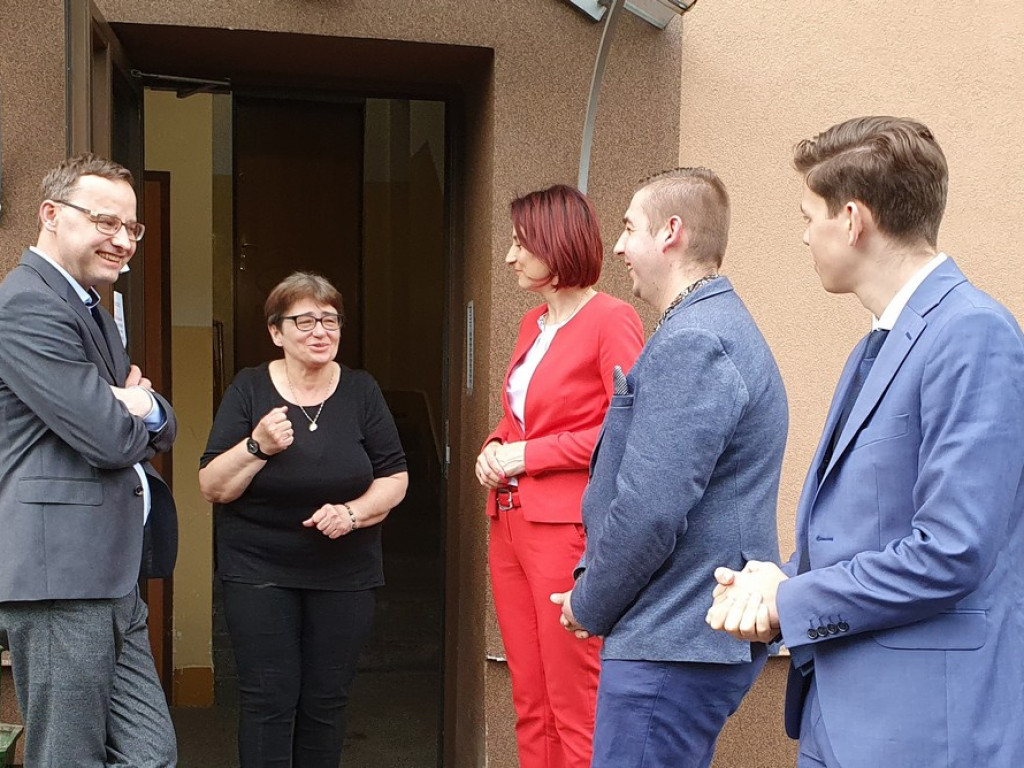 Pomoc dla niepełnosprawnego Michała - wizyta wiceministra sprawiedliwości Marcina Romanowskiego w Hrubieszowie - ZDJĘCIA, WIDEO