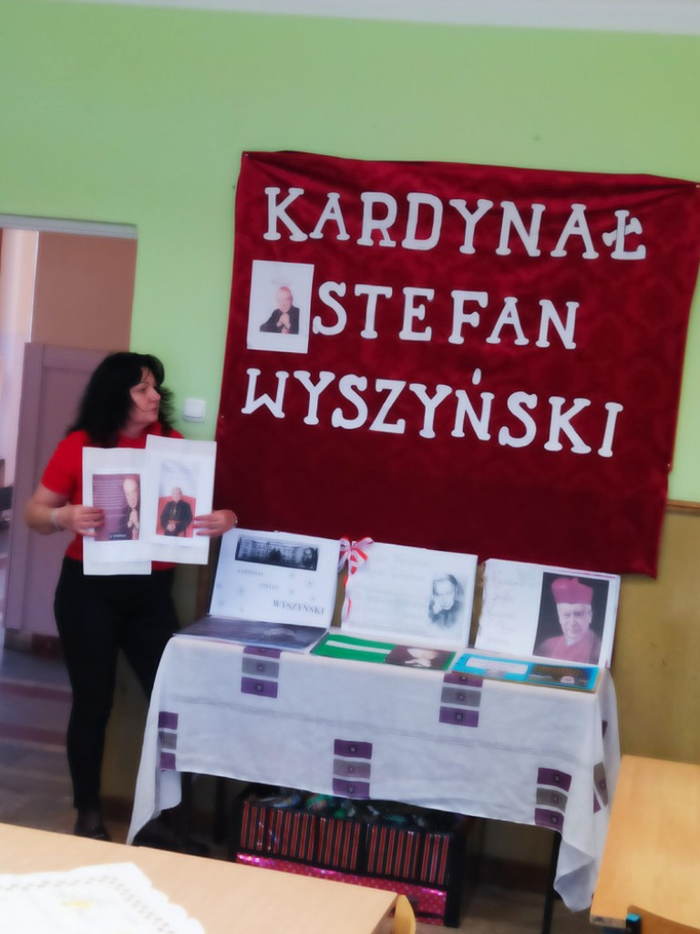 Hrubieszów: Kardynał Stefan Wyszyński - Prymas Tysiąclecia. Nagrody w konkursie rozdane