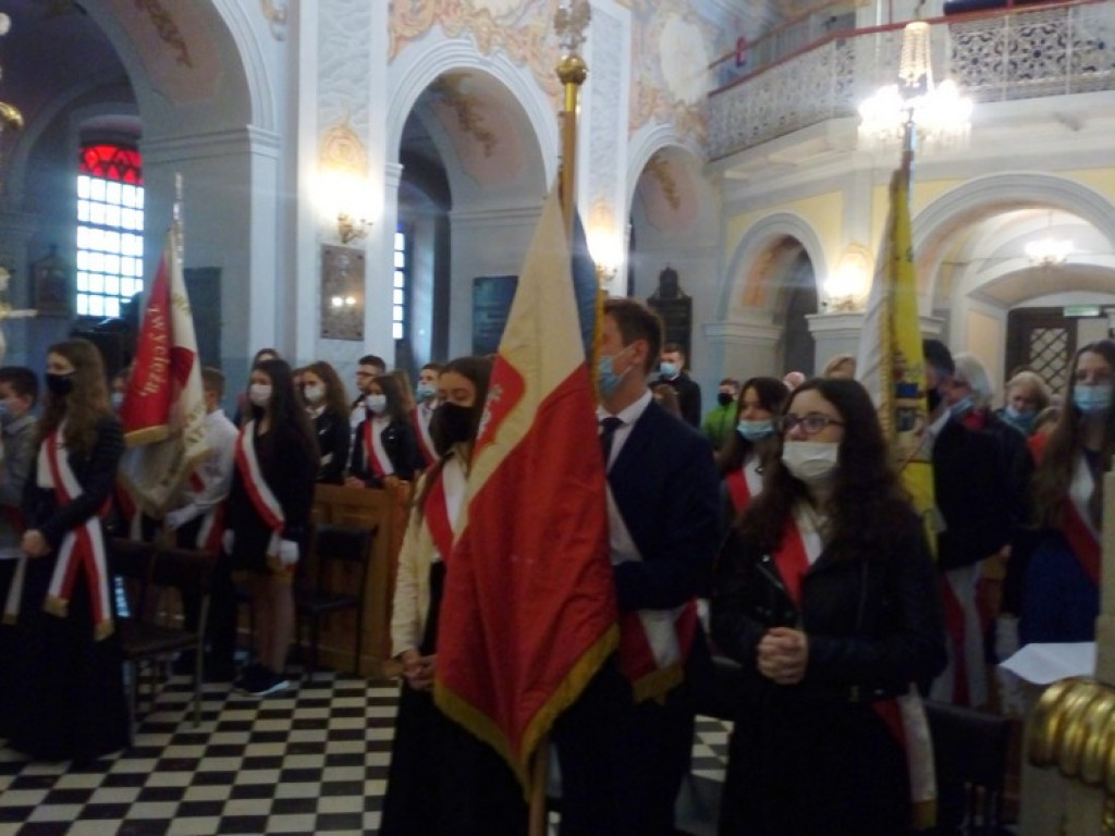 Hrubieszów: Kardynał Stefan Wyszyński - Prymas Tysiąclecia. Nagrody w konkursie rozdane