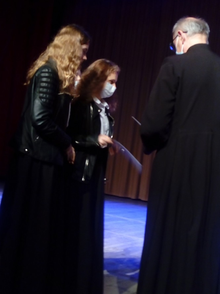 Hrubieszów: Kardynał Stefan Wyszyński - Prymas Tysiąclecia. Nagrody w konkursie rozdane