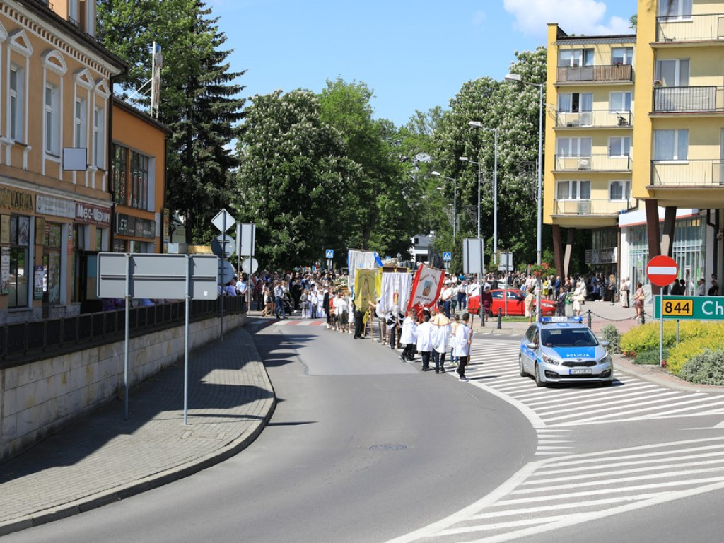 Hrubieszów: Procesja Bożego Ciała w parafiach św. Mikołaja i św. Stanisława Kostki - ZDJĘCIA
