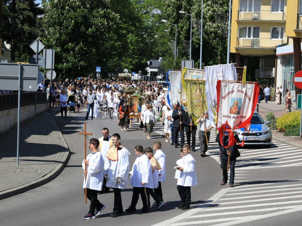 Hrubieszów: Procesja Bożego Ciała w parafiach św. Mikołaja i św. Stanisława Kostki - ZDJĘCIA