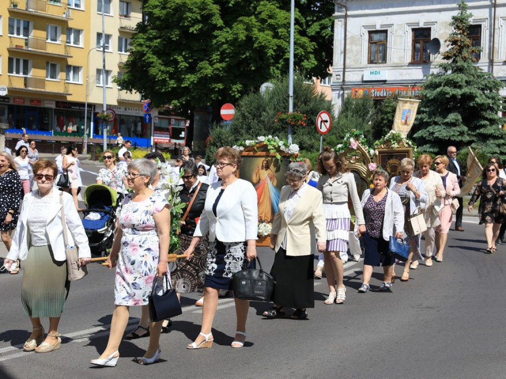 Hrubieszów: Procesja Bożego Ciała w parafiach św. Mikołaja i św. Stanisława Kostki - ZDJĘCIA