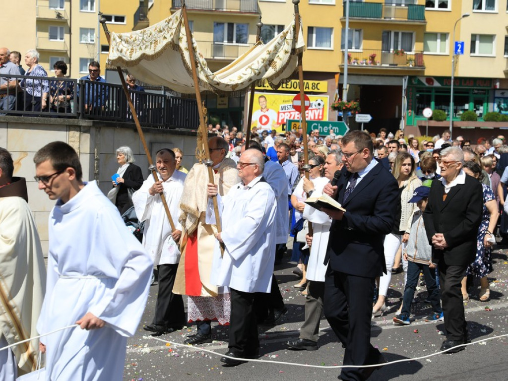 Hrubieszów: Procesja Bożego Ciała w parafiach św. Mikołaja i św. Stanisława Kostki - ZDJĘCIA