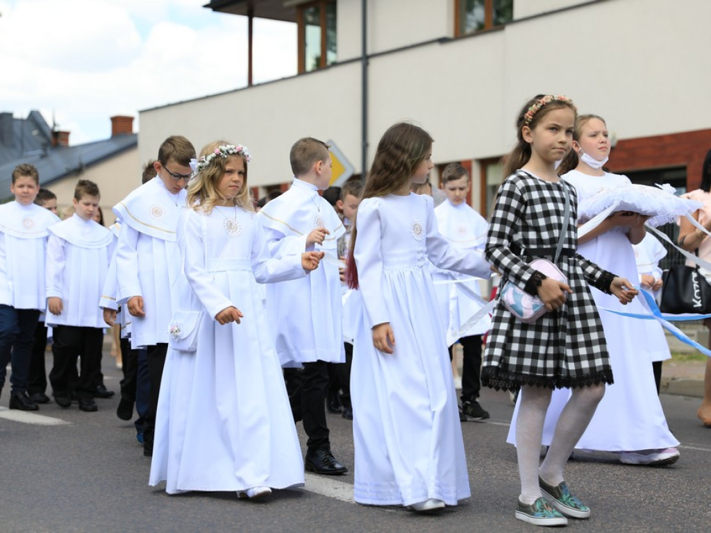 Hrubieszów: Procesja Bożego Ciała w parafiach św. Mikołaja i św. Stanisława Kostki - ZDJĘCIA