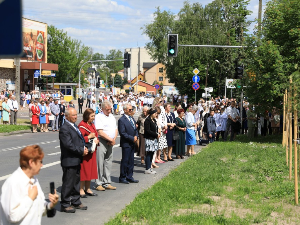 Hrubieszów: Procesja Bożego Ciała w parafiach św. Mikołaja i św. Stanisława Kostki - ZDJĘCIA