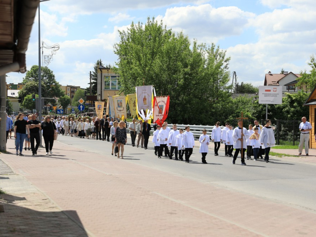 Hrubieszów: Procesja Bożego Ciała w parafiach św. Mikołaja i św. Stanisława Kostki - ZDJĘCIA