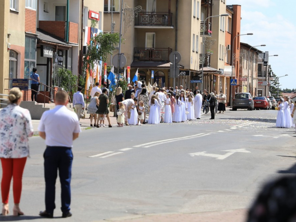 Hrubieszów: Procesja Bożego Ciała w parafiach św. Mikołaja i św. Stanisława Kostki - ZDJĘCIA