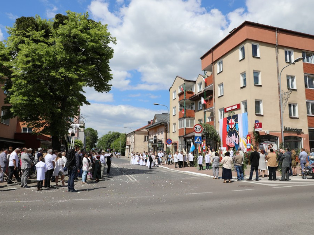 Hrubieszów: Procesja Bożego Ciała w parafiach św. Mikołaja i św. Stanisława Kostki - ZDJĘCIA