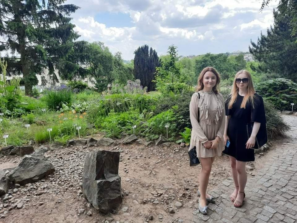 Natalia i Izabela z indeksami w kieszeni! - ZDJĘCIA
