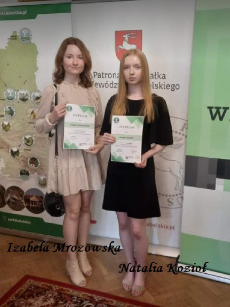 Natalia i Izabela z indeksami w kieszeni! - ZDJĘCIA