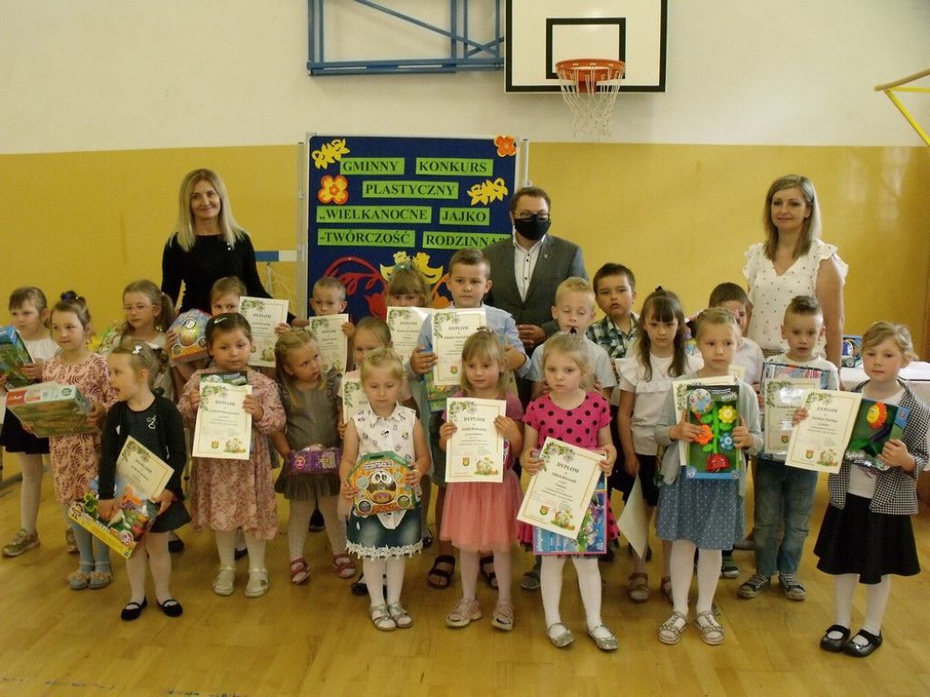 Czerniczyn: Rozstrzygnięcie Gminnego Konkursu Plastycznego 