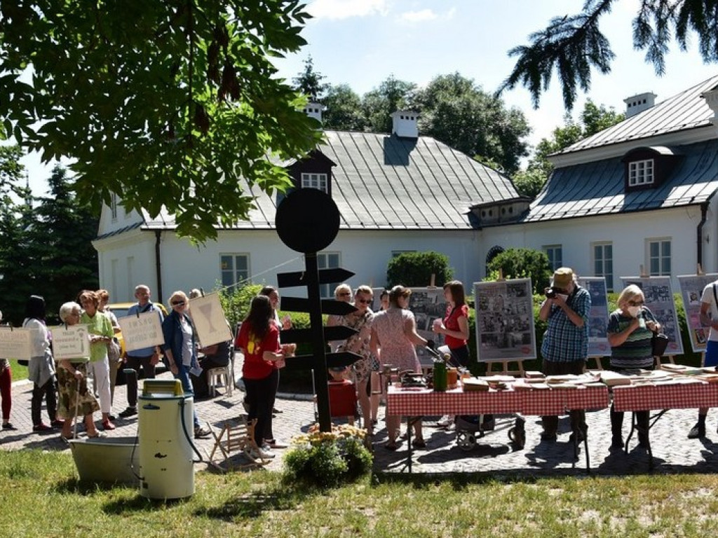Hrubieszów: BAREJAda z Powiatową Biblioteką - ZDJĘCIA
